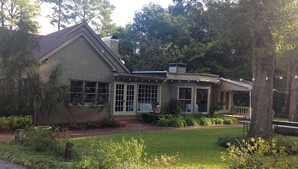 The Cates House, which previously was known as the Meadowlark Restaurant, is up for auction in Alabaster. (Contributed)