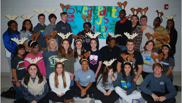 Pictured are (back row, left to right) Faith Destin, Tamara Montes, Jackson Ramey, Austin Ford, Dylan Brantley, Cholee’ Jackson, Matthew Nelson, Walter Jacobs, Hunter Alford, Devin Cartwell, Tyesha Haynes; (middle, left to right) Laura Jimenez, Courtney Williams, Jennifer Townley, Annalee Baker, Rachel Jackson, Heather Hilyer, Kiana Jackson, Jacob Shuey, Lyndsie Rhoden, Caren Tinajero; (front row, left to right) Alannah Culbert, Caitlin Clark, Maua Underwood, Anna Mullen, Trang Nguyen and Evan Karr. Not pictured: Taquanta Cason. (Photo by Gay Niven)