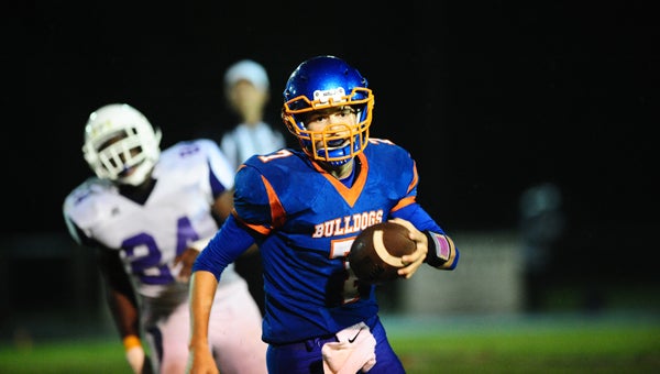 Zac Oden, Montevallo's rising junior quarterback, will play a key role in Montevallo's 2015 season. (File)