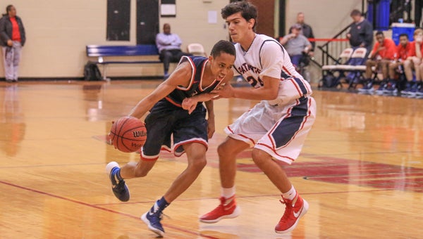 Gabe Haynes and the Oak Mountain Eagles won their third regular season tournament championship by beating Oxford by a single point in the finals of the Jemison Holiday tournament on Dec. 30. (File)