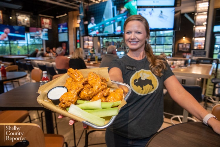 Buffalo Wild Wings sees successful first week in Chelsea - Shelby County Reporter