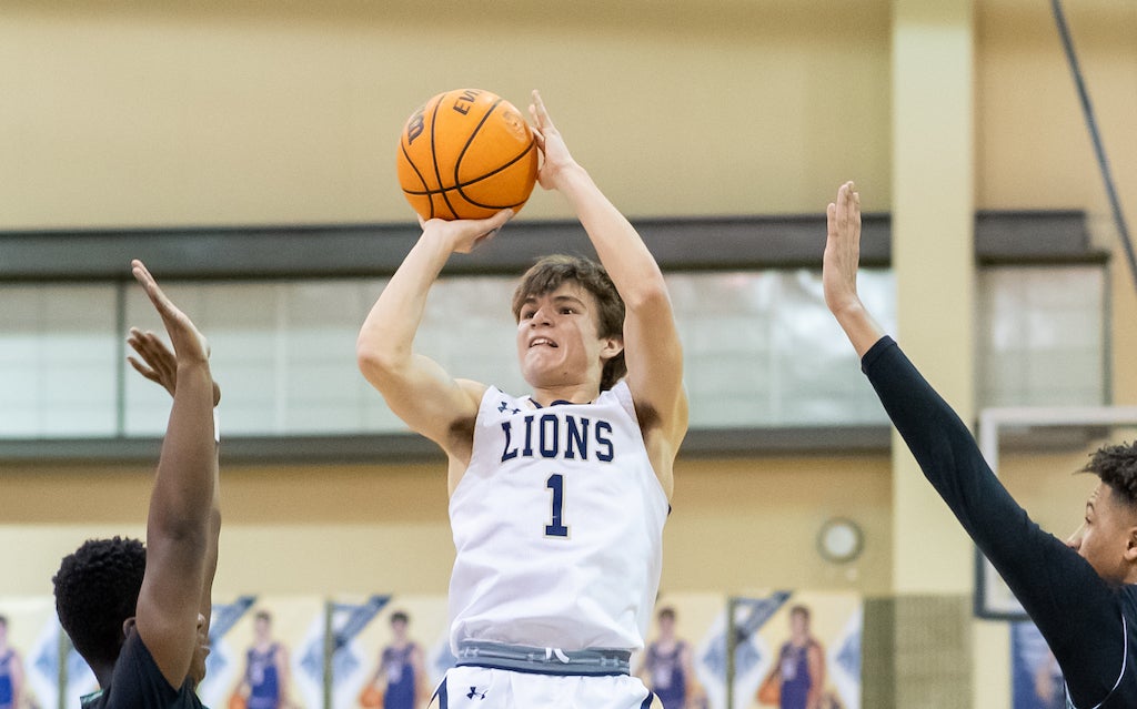 Briarwood Christian Lions secure fourteenth win with 73-67 victory over Calera High School