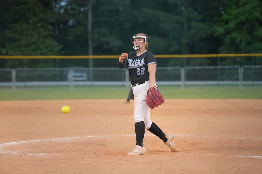 Calera falls short of state tournament after advancing to final game of regionals